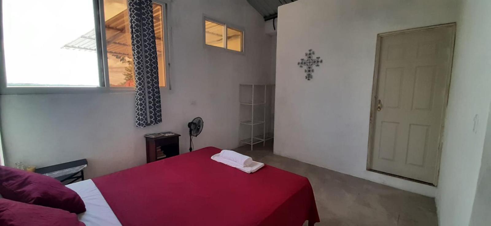 Apartmán Casa Zoila Hospedaje Frente Al Lago Lakefront Lodging Flores Exteriér fotografie